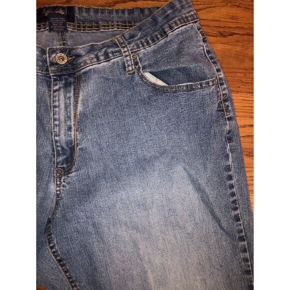 Angels Women's Embellished Butterfly Embroidery Baggy Jeans Faded Size 18 - Picture 8 of 16